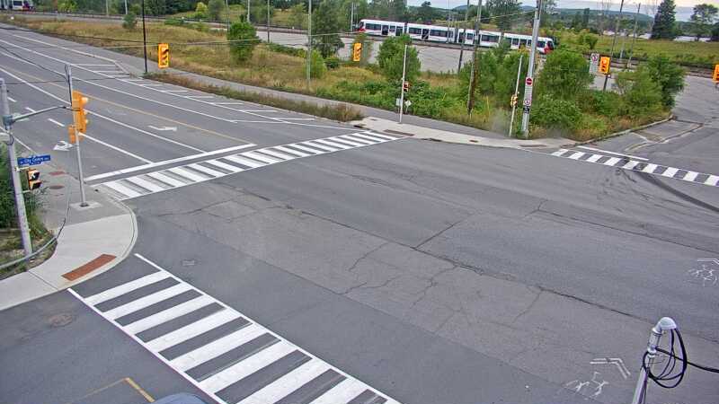 Traffic camera image at 2025-09-06 13:21:04