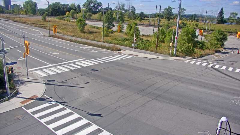 Traffic camera image at 2025-09-14 18:21:06