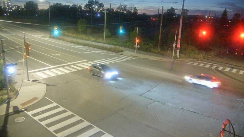 Traffic camera image at 2025-09-16 00:01:04