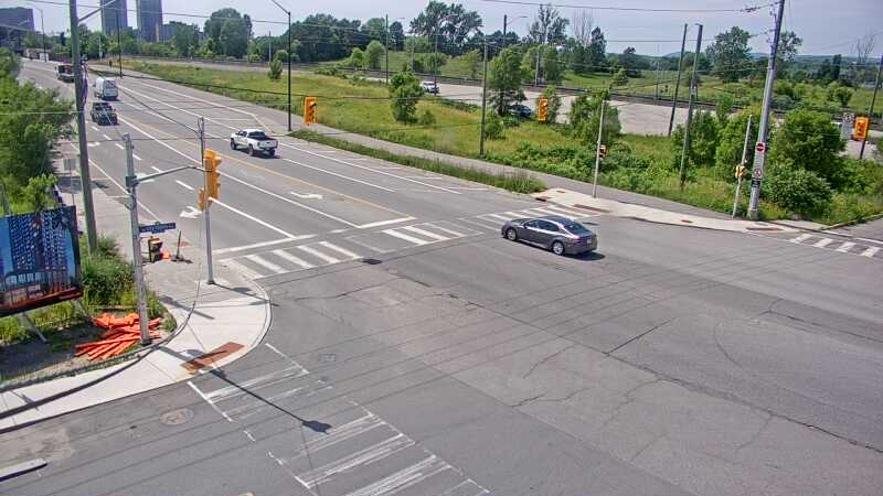 Traffic camera image at 2025-06-30 18:37:44