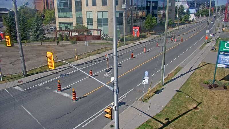 Traffic camera image at 2025-08-24 14:31:10