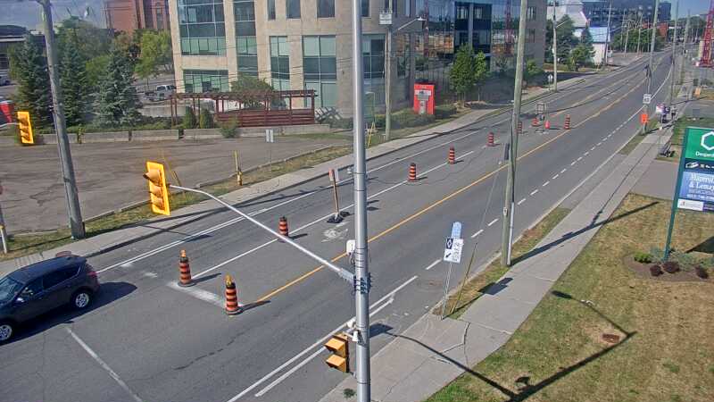 Traffic camera image at 2025-08-24 14:41:04