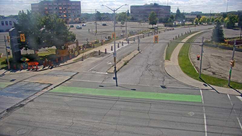 Traffic camera image at 2025-09-14 17:11:11