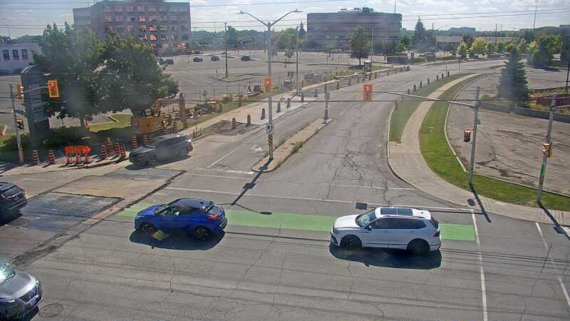 Traffic camera image at 2025-09-14 17:51:17