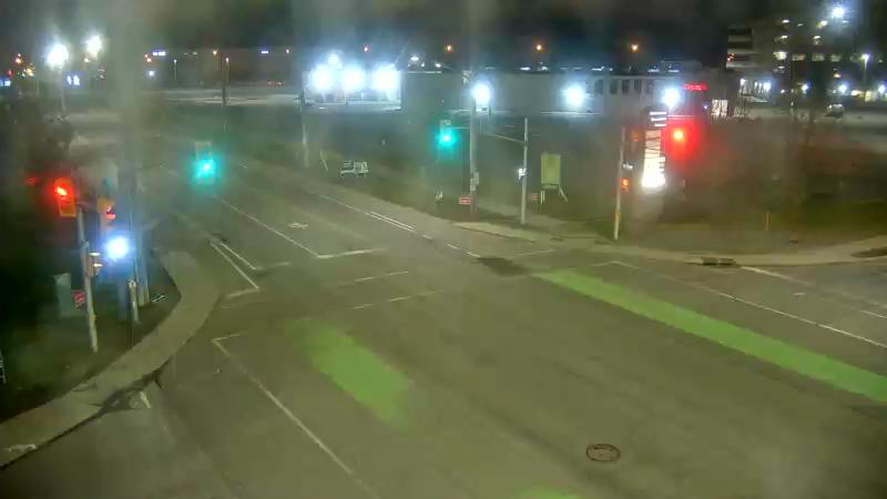 Traffic camera image at 2025-04-25 08:05:35