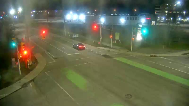 Traffic camera image at 2025-04-25 08:10:47