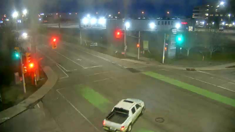 Traffic camera image at 2025-04-25 09:20:47