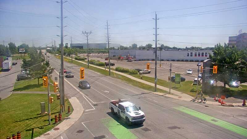Traffic camera image at 2025-06-30 17:11:17