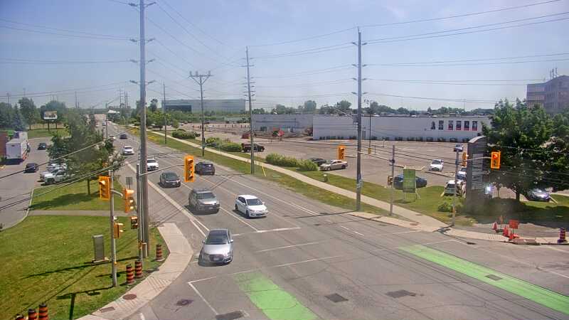 Traffic camera image at 2025-06-30 17:26:23