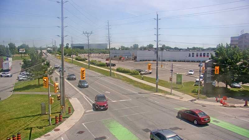 Traffic camera image at 2025-06-30 17:41:05