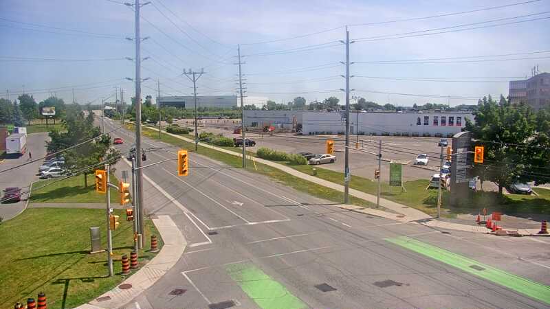 Traffic camera image at 2025-06-30 17:56:11