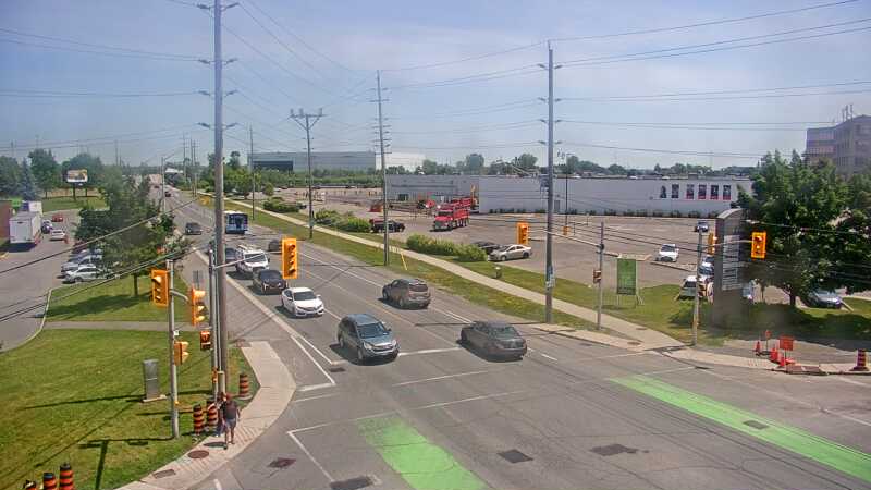 Traffic camera image at 2025-06-30 18:06:08