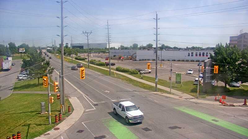 Traffic camera image at 2025-06-30 18:21:09