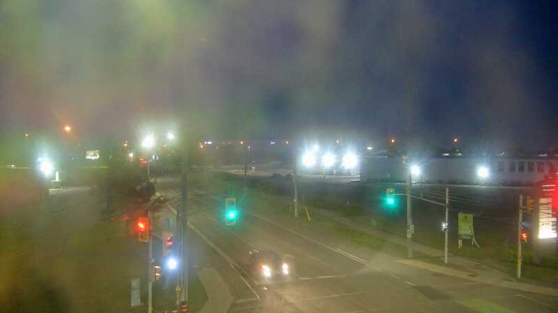 Traffic camera image at 2025-07-06 01:37:42
