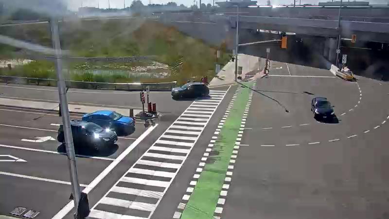 Traffic camera image at 2025-09-14 18:41:14