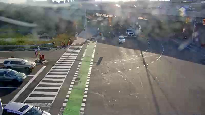 Traffic camera image at 2025-09-18 21:21:07