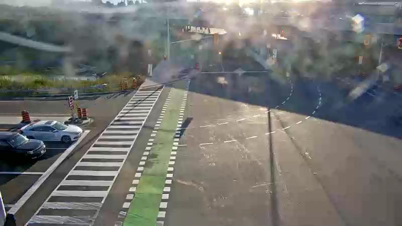 Traffic camera image at 2025-09-18 21:31:18