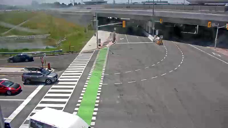 Traffic camera image at 2025-06-30 17:41:05