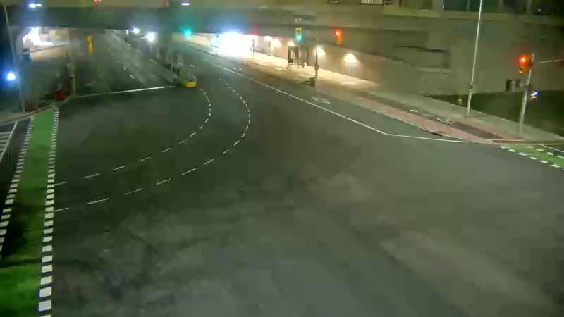 Traffic camera image at 2025-07-31 02:00:57