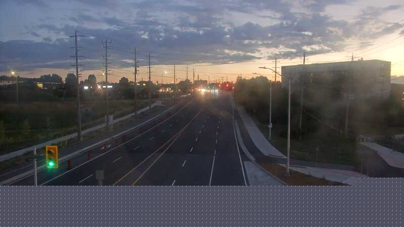 Traffic camera image at 2025-08-25 00:11:04