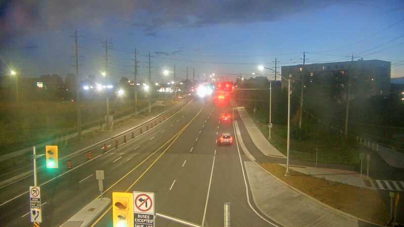 Traffic camera image at 2025-08-25 00:31:05