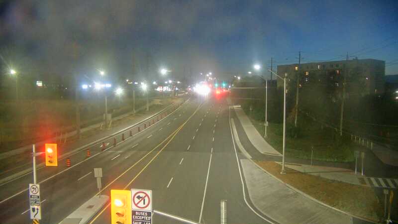 Traffic camera image at 2025-08-25 00:41:05