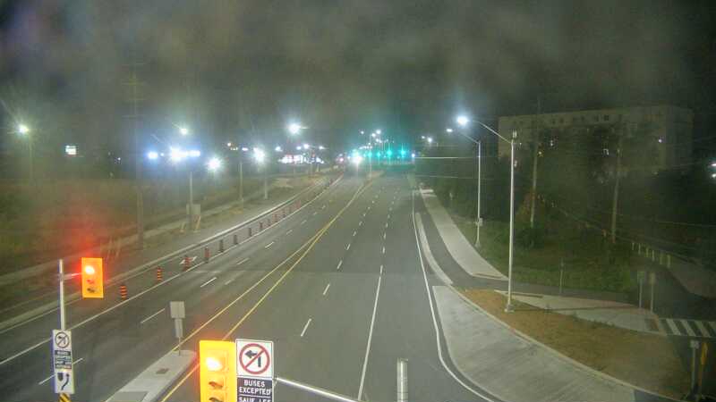 Traffic camera image at 2025-08-25 04:06:05