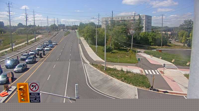 Traffic camera image at 2025-09-14 17:11:11