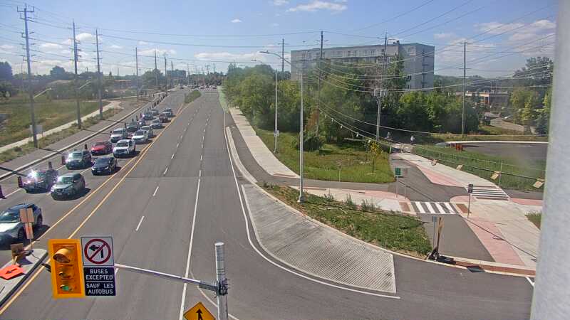 Traffic camera image at 2025-09-14 17:46:12