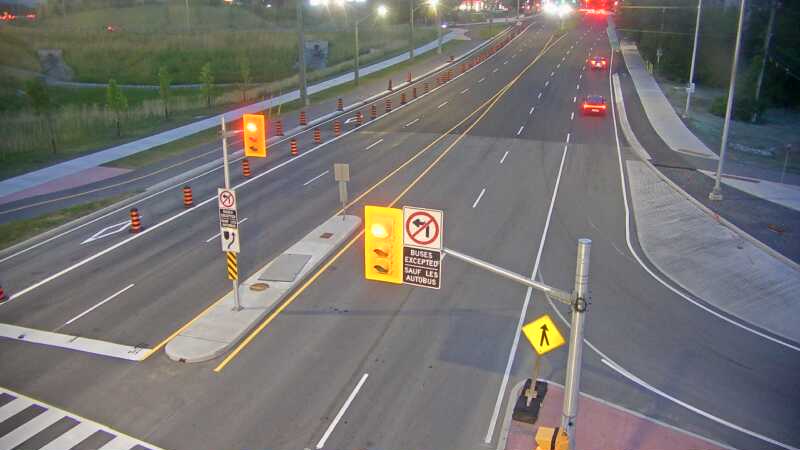 Traffic camera image at 2025-07-01 01:16:08