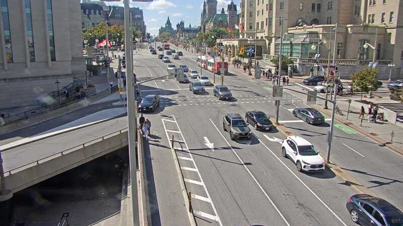 Traffic camera image at 2025-09-14 17:20:12