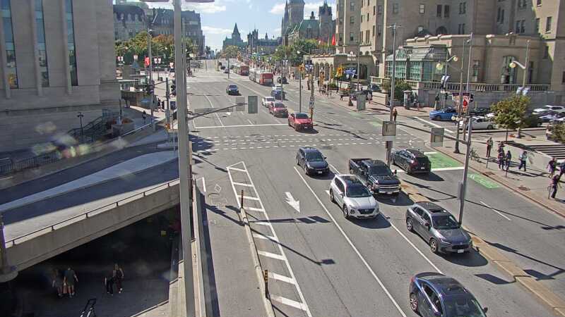 Traffic camera image at 2025-09-14 18:15:12