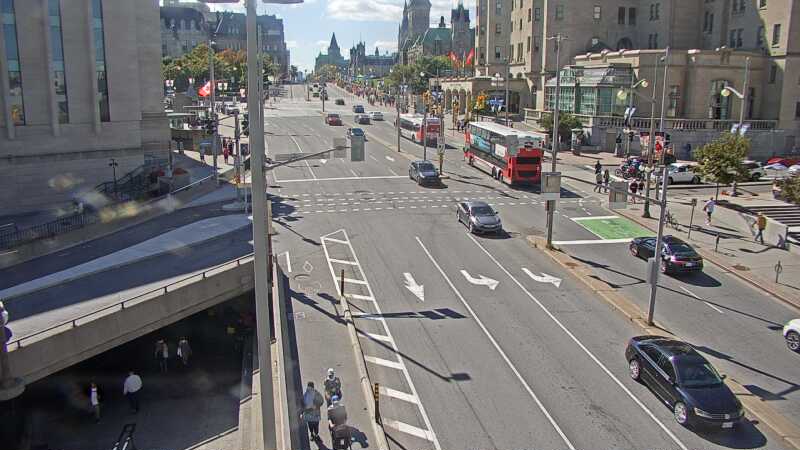Traffic camera image at 2025-09-14 18:20:09