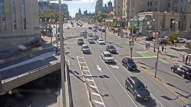 Traffic camera image at 2025-09-14 18:40:11