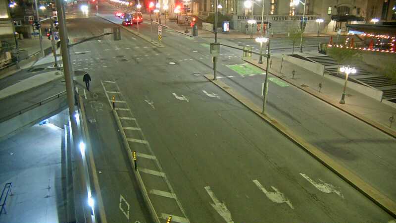 Traffic camera image at 2025-05-09 06:15:11