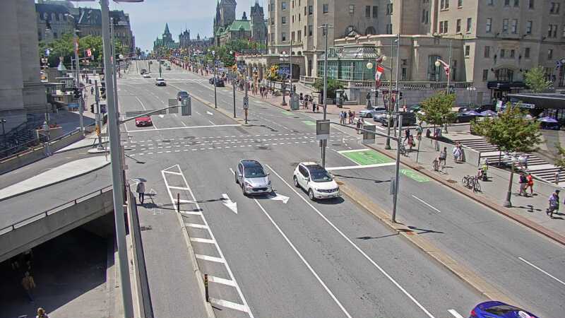 Traffic camera image at 2025-06-30 17:10:18