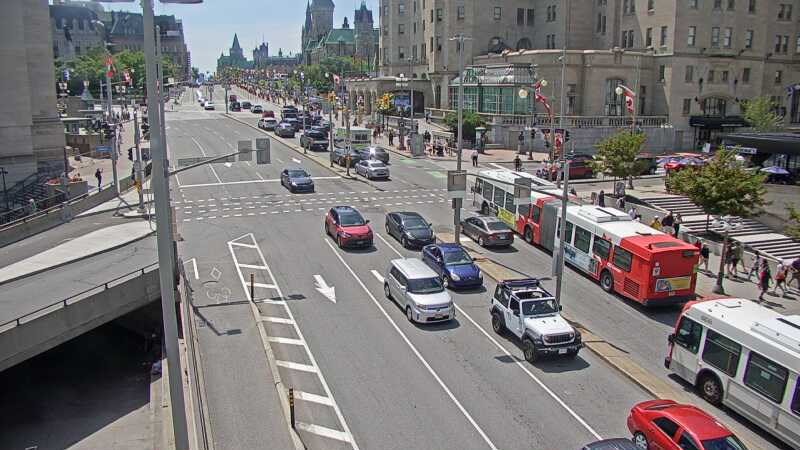 Traffic camera image at 2025-06-30 18:25:11