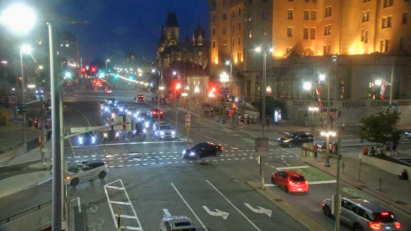 Traffic camera image at 2025-07-06 01:30:24