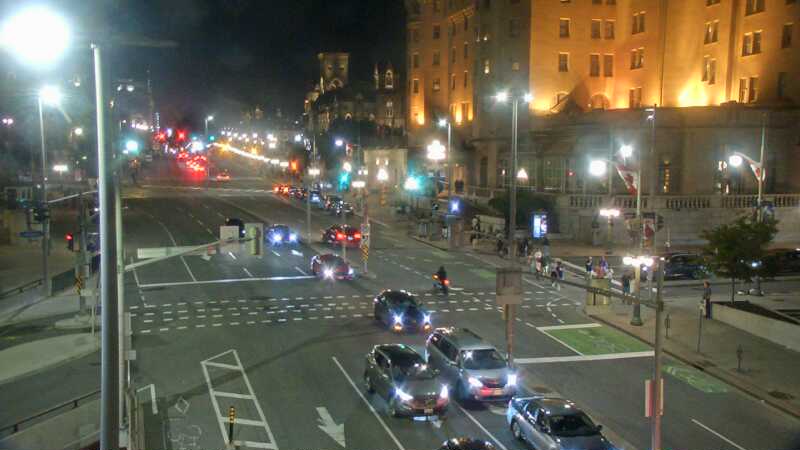 Traffic camera image at 2025-07-06 02:00:10