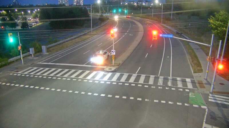 Traffic camera image at 2025-08-25 00:26:00