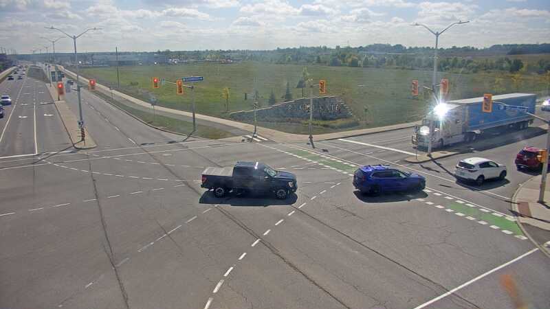 Traffic camera image at 2025-09-14 17:21:07