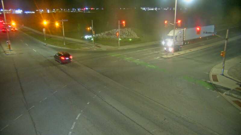 Traffic camera image at 2025-07-31 01:41:02