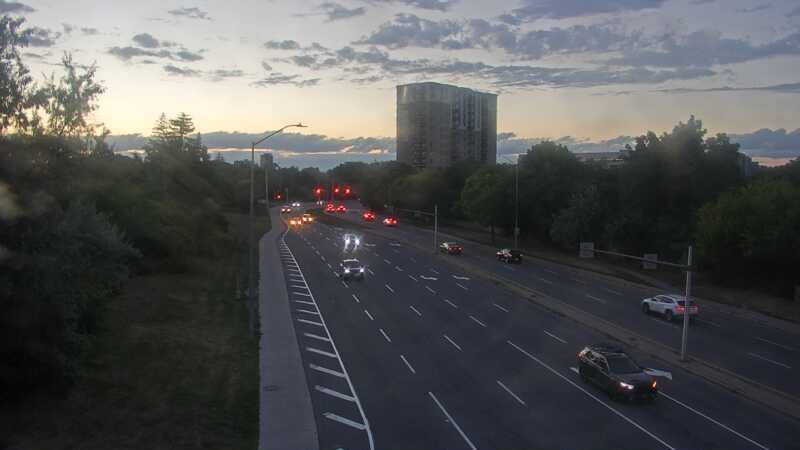 Traffic camera image at 2025-08-25 00:01:04
