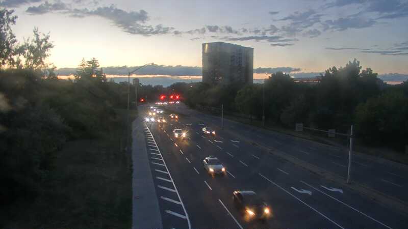 Traffic camera image at 2025-08-25 00:11:05
