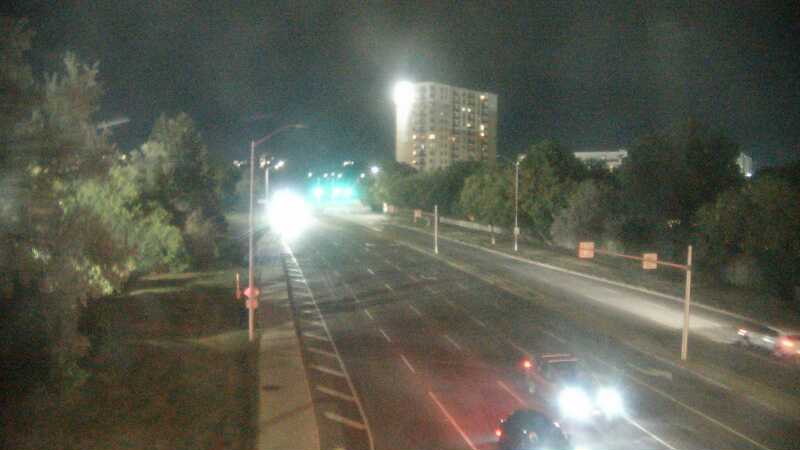 Traffic camera image at 2025-08-25 02:40:59
