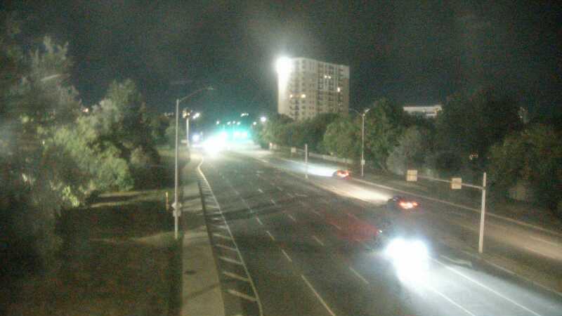 Traffic camera image at 2025-08-25 03:16:13