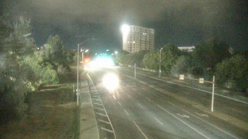 Traffic camera image at 2025-08-25 04:01:06