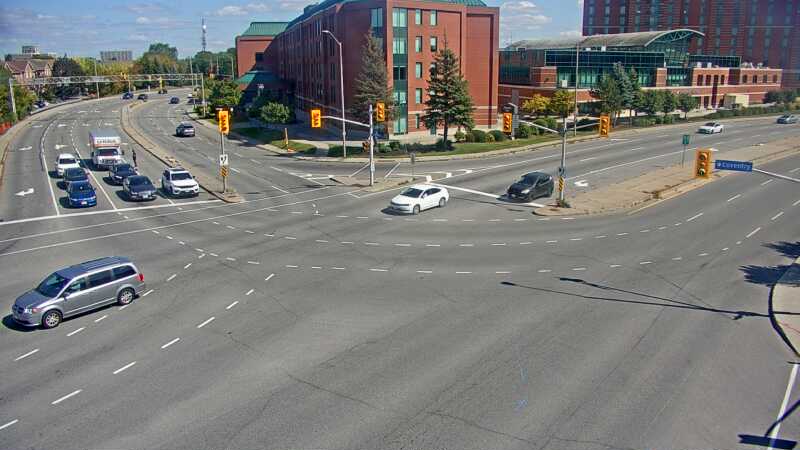 Traffic camera image at 2025-09-14 17:36:07