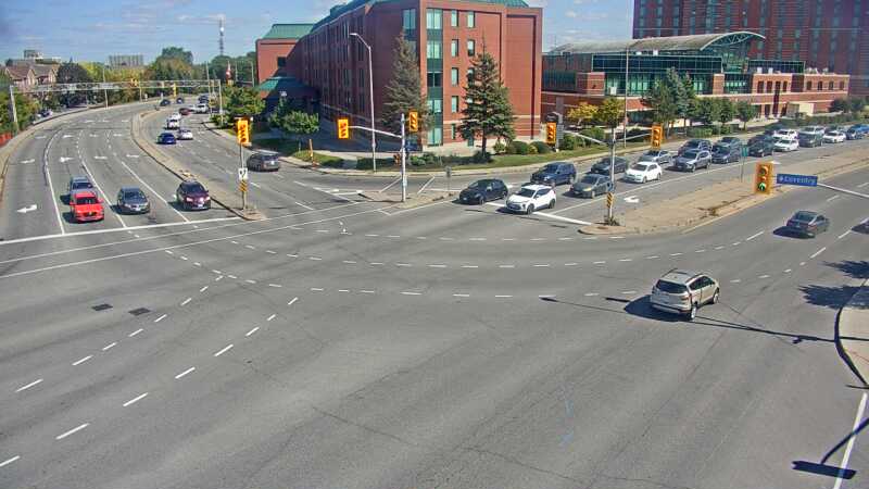 Traffic camera image at 2025-09-14 17:51:17