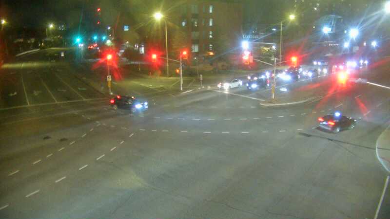 Traffic camera image at 2025-09-17 00:31:01